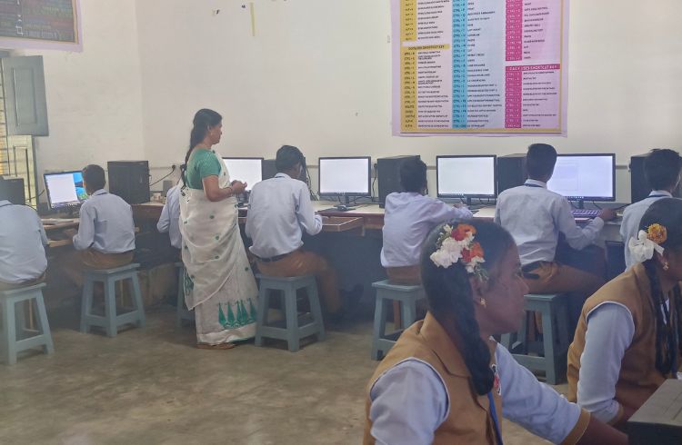 Computer Class (5 )