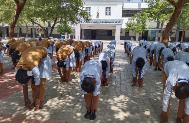 Yoga Class (7 )