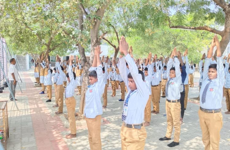 Yoga Class (7 )